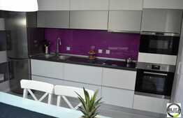 2 camere, 54 mp utili,  mobilat modern, boxa la subsol, zona strazii Plopilor