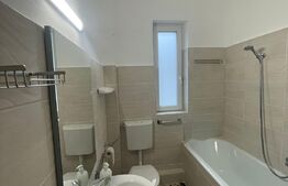 Apartament cu 3 camere, 98 mp, 2 balcoane, zona Centrala