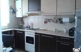 Vanzare 2 camere, decomandat, 52 mp, etaj intermediar, zona Iulius Mall!