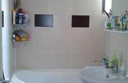 Vanzare 2 camere, decomandat, 52 mp, etaj intermediar, zona Iulius Mall!