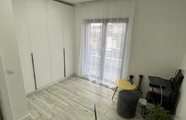 Penthouse 3 camere mobilat lux ,73 mp utili ,terasa 78 mp, zona Teilor