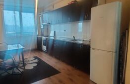 Garsoniera de 37 mp, etaj intermediar, imobil nou, parcare, zona Vivo