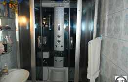 4 camere, 77 mp, decomandat, parcare, boxa la subsol, zona strazii Izlazului!