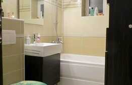 Vanzare apartament 2 camere, 57 mp, complet renovat in 2013, Zona Meteor