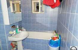 Vanzare apartament 1 camera 38 mp, zona UMF, cu parcare