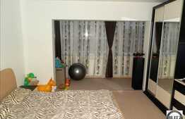 Vanzare apartament 1 camera 38 mp, zona UMF, cu parcare