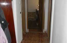 Apartament 3 camere, 65 mp utili, boxa subsol, zona strazii Mehedinti