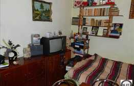 Garsoniera, 28 mp utili, semidecomandat, boxa la subsol, zona strazii Parang