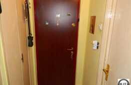 Garsoniera, 28 mp utili, semidecomandat, boxa la subsol, zona strazii Parang