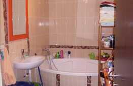 2 camere de vanzare, 35 mp, mansarda + pod 37 mp utili,