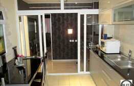 Apartament 3 camere de vanzare, decomandat, 67 mp utili, zona Pasteur, cu boxa