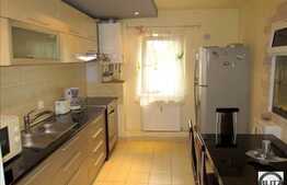 Apartament 3 camere de vanzare, decomandat, 67 mp utili, zona Pasteur, cu boxa