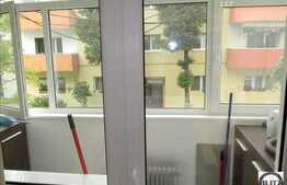 Apartament 3 camere de vanzare, decomandat, 67 mp utili, zona Pasteur, cu boxa