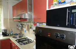 Apartament 4 camere, semidecomandat, 78 mp utili, parcare, zona strazii Bucium