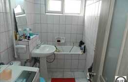 Apartament 4 camere, 78 mp, decomandat, boxa la subsol, zona Aleea Clabucet