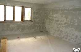 Vanzare 1 camera, 40 mp, demisol, zona Polus Center, pret bun