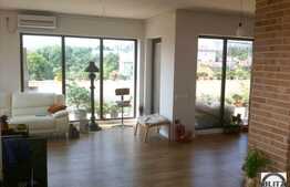 Penthouse de vanzare, 110 mp cu terasa de 50 mp, garaj inclus,zona A.Muresanu!