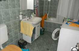 Vanzare 1 camera, decomandat, 38 mp utili, garaj, zona Vila Rosa!