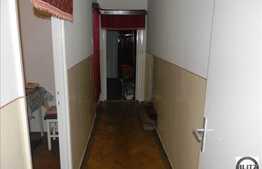 Apartament de vanzare, 3 camere, etaj intermediar, zona Calea Floresti!