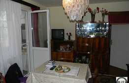 Apartament de vanzare, 3 camere, etaj intermediar, zona Calea Floresti!