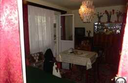 Apartament de vanzare, 3 camere, etaj intermediar, zona Calea Floresti!