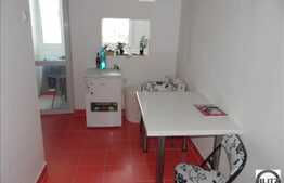 Apartament de vanzare, 1 camera, etaj intermediar, zona Napolact!