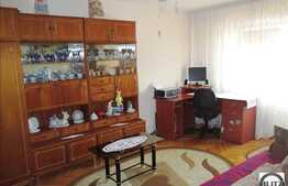 Apartament de vanzare in zona Hotel Golden Tulip, 2 camere decomandate, 49.5 mp