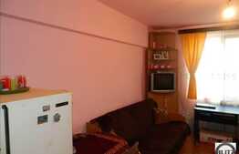Garsoniera de vanzare, 1 camera, etaj intermediar, zona strazii Cojocnei!