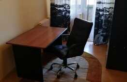 Inchiriere 4 camere, decomandat, 80 mp, terasa 25 mp, parcare, zona Podului Calvaria!