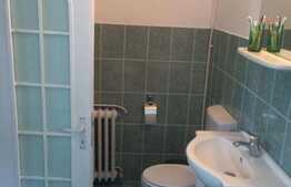 Inchiriere 4 camere, decomandat, 80 mp, terasa 25 mp, parcare, zona Podului Calvaria!