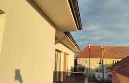 Unitate tip duplex, 111 mp utili, 270 mp teren, Sannicoara