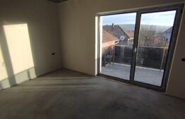 Unitate tip duplex, 111 mp utili, 270 mp teren, Sannicoara