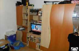 Apartament de vanzare, 2 camere, etaj intermediar, loc de parcare inclus!