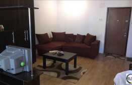 De vanzare 1 camera, etaj intermediar, zona Florilor, loc de parcare, mobilat!