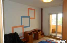 Apartament de vanzare, 3 camere, etaj intermediar, zona strazii Fabricii!