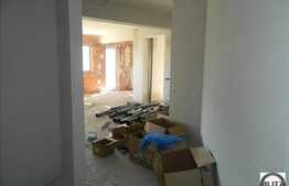 3 camere, 81 mp utili, 12 mp balcon, etaj intermediar, zona linistita! Parcare!