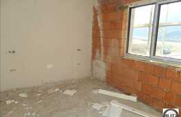 3 camere, 81 mp utili, 12 mp balcon, etaj intermediar, zona linistita! Parcare!