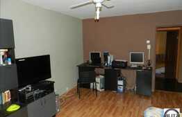 Apartament de vanzare, 3 camere, loc de parcare, zona Intre Lacuri!