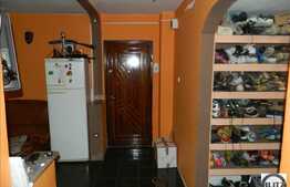 Apartament de vanzare, 3 camere, loc de parcare, zona Intre Lacuri!