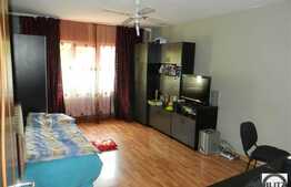 Apartament de vanzare, 3 camere, loc de parcare, zona Intre Lacuri!