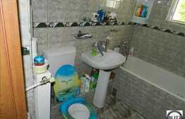 Apartament de vanzare, 3 camere, loc de parcare, zona Intre Lacuri!