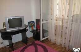 Apartament de vanzare, 3 camere, cu boxa la subsol si garaj, zona Kaufland!