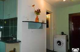Apartament de vanzare, 1 camera, etaj intermediar, zona Calea Floresti!