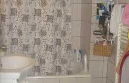 Apartament de vanzare, 2 camere, decomandat, etaj intermediar, zona Big!