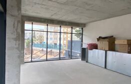 Spatiu comercial nou, open-space, 60mp, vitrina,  zona Taietura Turcului