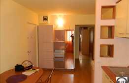 De vanzare, 3 camere, etaj intermediar, boxa la subsol, zona Intre Lacuri!