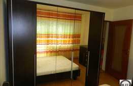 De vanzare, 3 camere, etaj intermediar, boxa la subsol, zona Intre Lacuri!