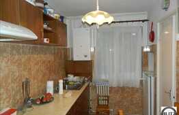 Apartament 3 camere, decomandat, 65 mp utili, loc parcare, boxa, zona Nora!
