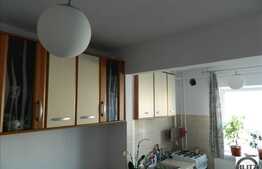 Vanzare 2 camere, decomandat, 41,49 mp utili, loc parcare, boxa, zona Primaverii