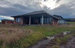 casa individuala 238mp zona CREIC cu teren 1308 mp,